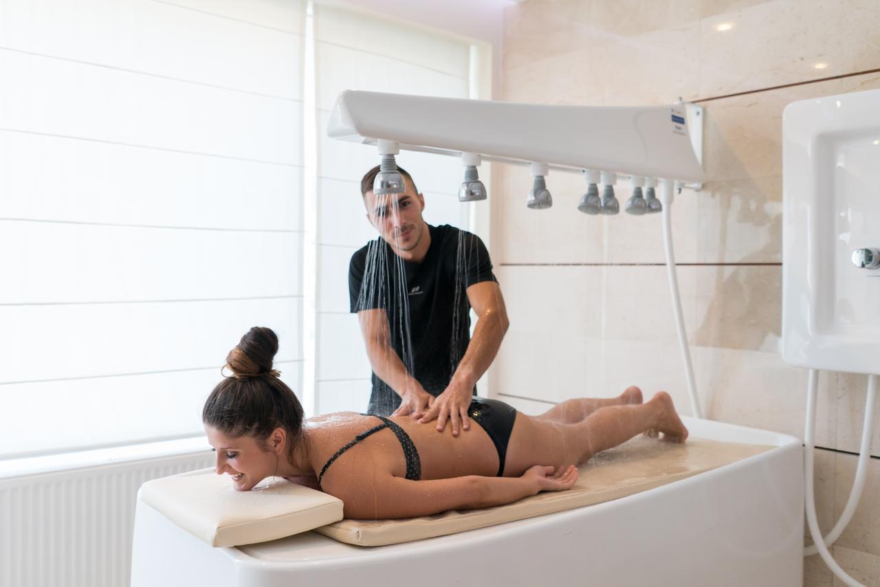 Aqvatonic Hotel - Steaua De Mare Eforie Nord Ngoại thất bức ảnh
