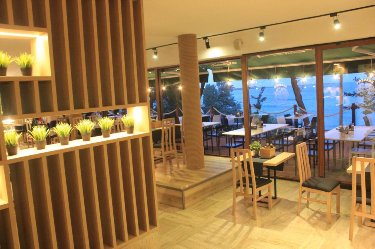 Aqvatonic Hotel - Steaua De Mare Eforie Nord Ngoại thất bức ảnh